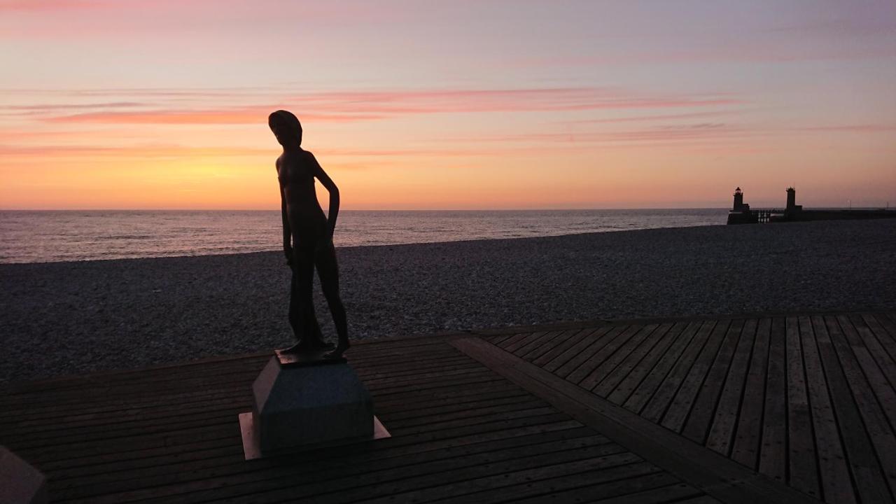 Tout un étage à 300 mètres de la mer ! Fécamp Extérieur photo